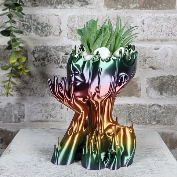 Melting Woman Planter  | Home Decor  | Unique Gift | 3D Printed - Picture 9 of 15